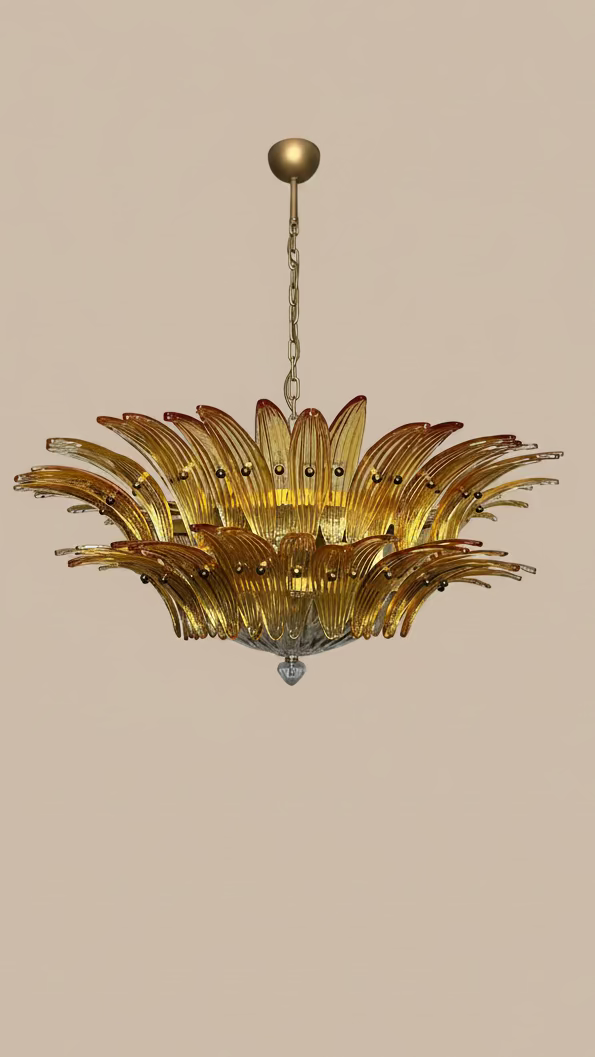 Lampadario Palmette in vetro di Murano ambrato | 82 elementi soffiati a mano, due livelli