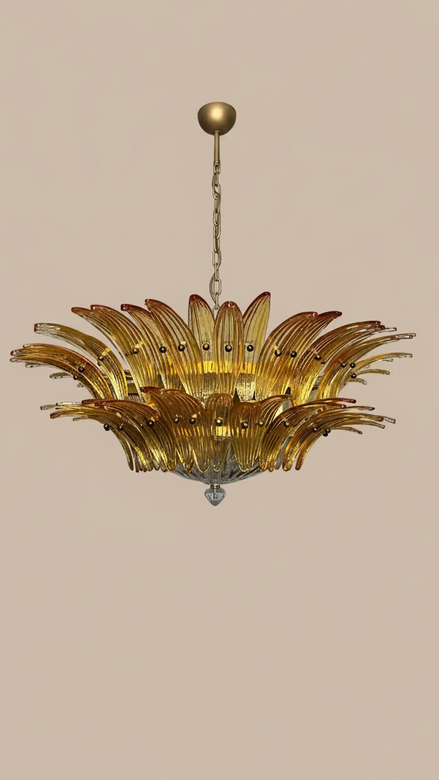 Lampadario Palmette in vetro di Murano ambrato | 82 elementi soffiati a mano, due livelli