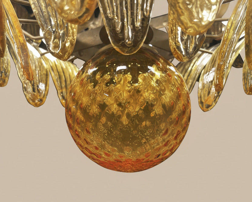 Lampadario Palmette in vetro di Murano ambra | 58 elementi soffiati a mano