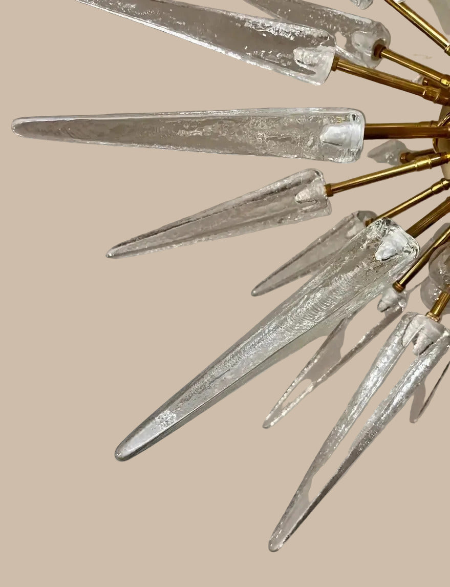 Lampadario Sputnik in Vetro di Murano Soffiato a Mano, 51 Punte Trasparenti, Struttura in Ottone