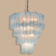 Lampadario in vetro di Murano blu alabastro a quattro livelli | struttura in nichel lucido