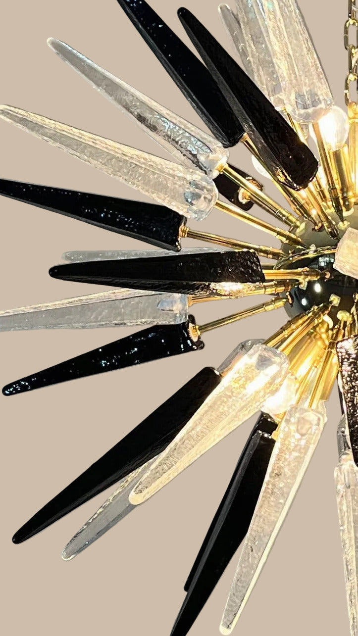 Lampadario Sputnik in Vetro di Murano Soffiato a Mano, 51 Punte Trasparenti e Nere, Struttura in Ottone