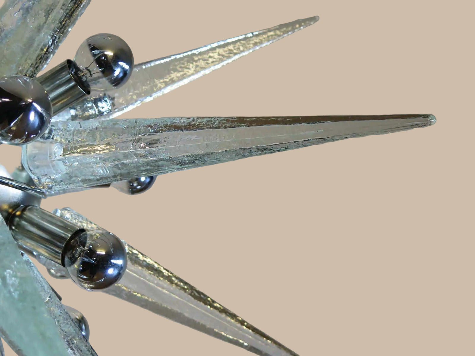 Lampadario Sputnik in Vetro di Murano Soffiato a Mano, 31 Elementi, Montatura in Nichel