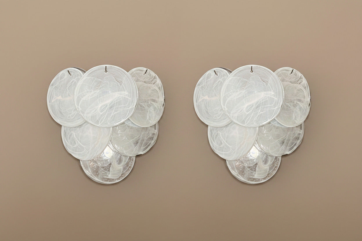 Applique italiane in alabastro bianco in stile Vistosi | coppia
